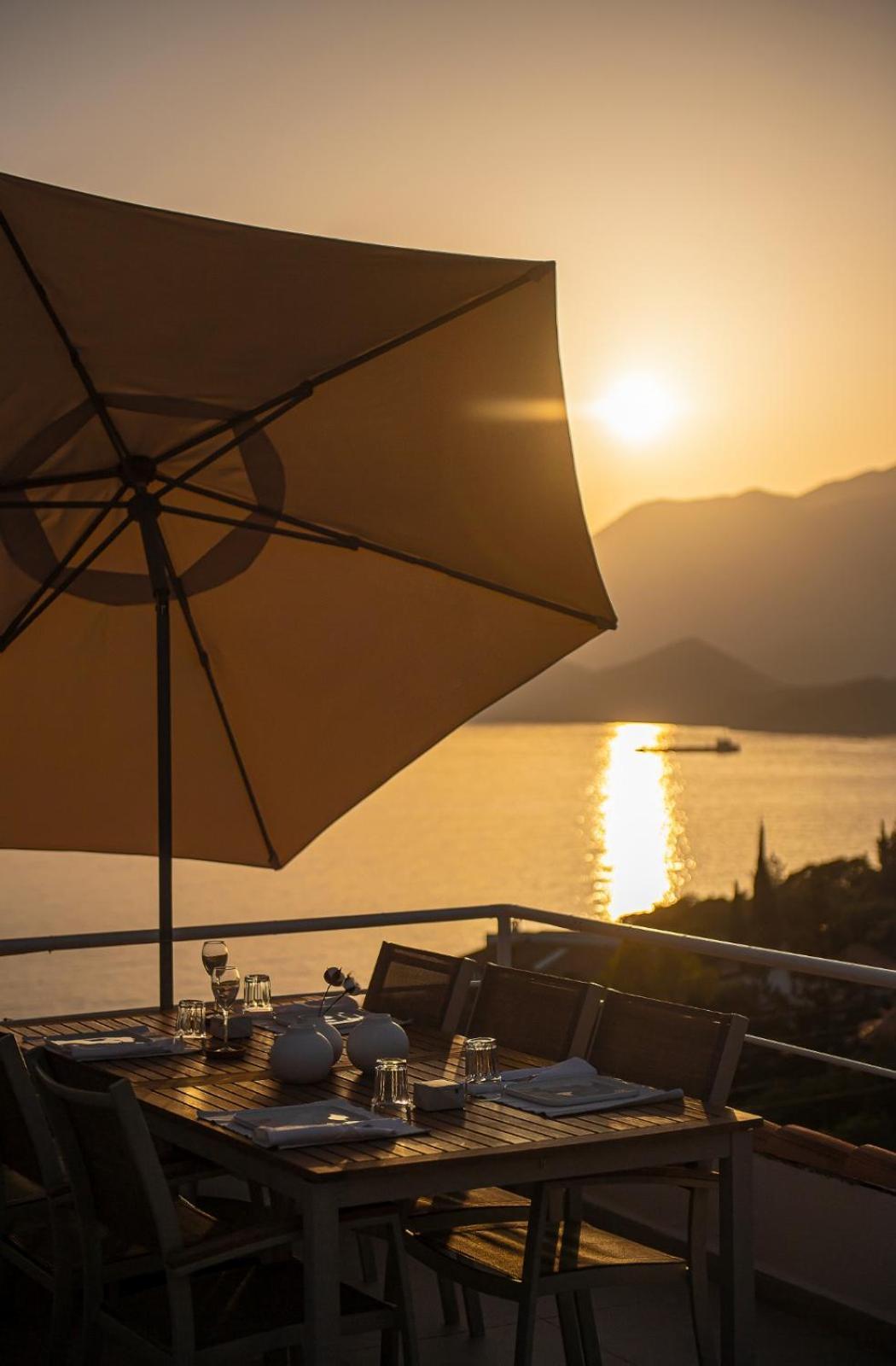 Kale Suites, Heated Pool In Winter, Adults Only Kaş Buitenkant foto